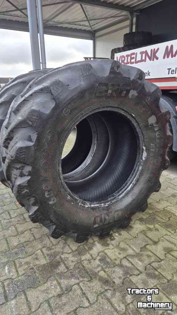 Wielen, Banden, Velgen & Afstandsringen BKT 600/65R28 Agrimax RT657 25mm