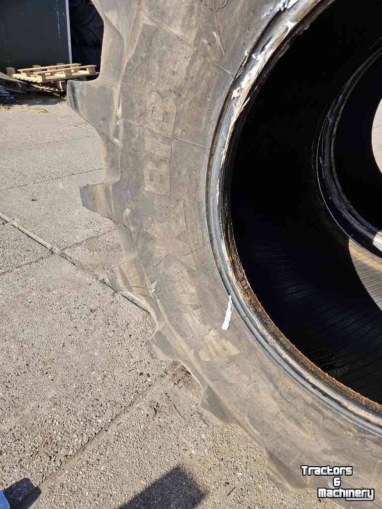 Wielen, Banden, Velgen & Afstandsringen Michelin 800/65R32 MegaXbib. 50 mm!