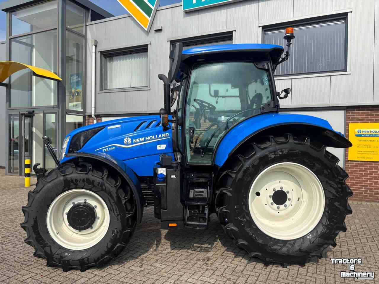 Tractor / Trekker New Holland T6 180 DC