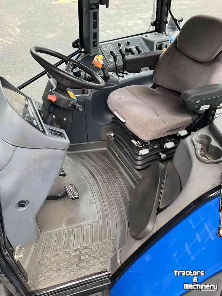 Tractor / Trekker New Holland TM120 TM 120