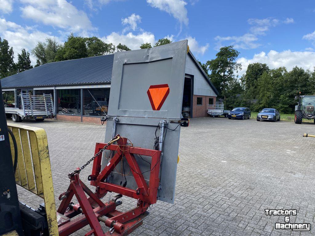 Overige machines voor weg-, berm-, en slootonderhoud  Actiebord