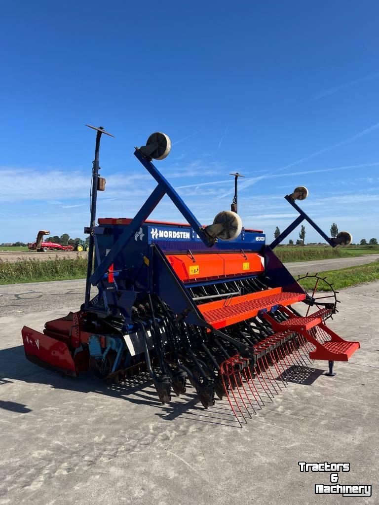 Zaaicombinatie  Lely/Nordsten 300-35 & NS3030 zaaicombinatie