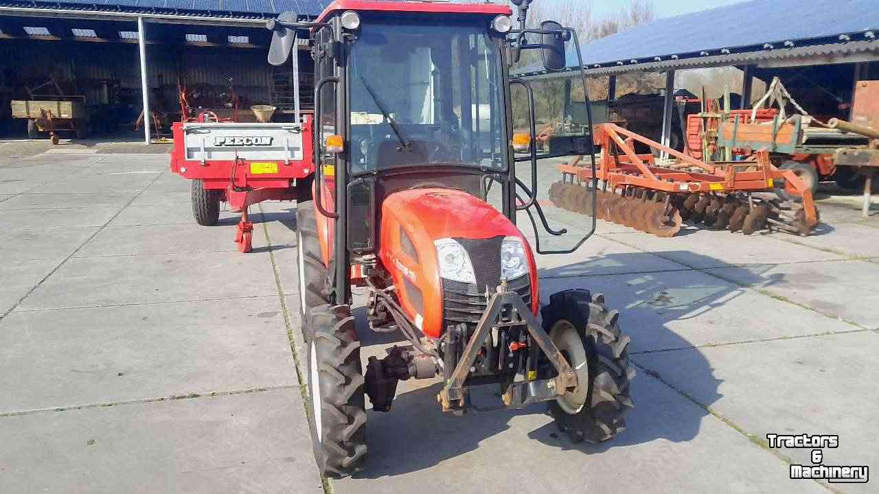 Compact tractor Branson 3100