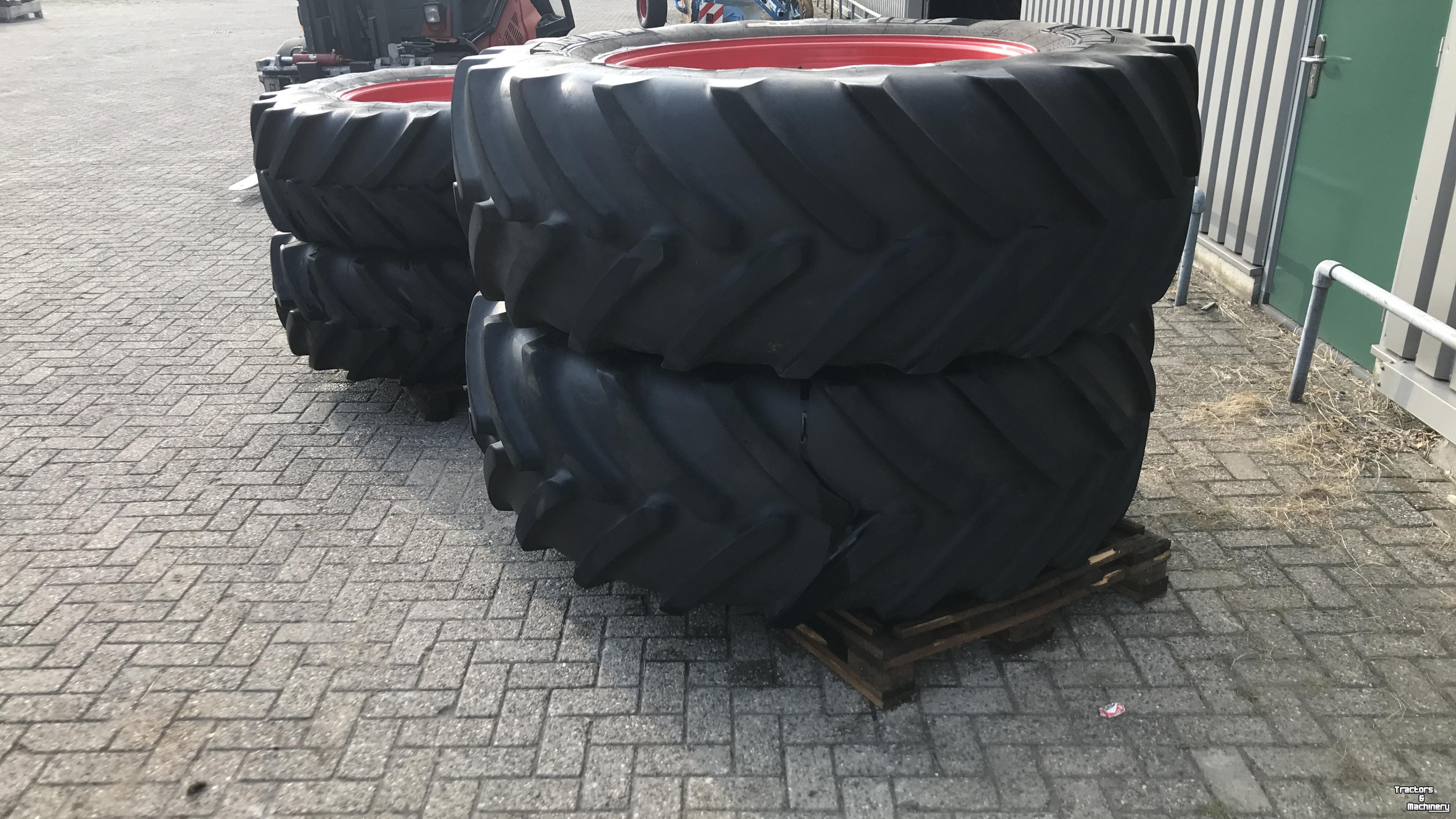 Wielen, Banden, Velgen & Afstandsringen Michelin 650/65R42 + 480/70R30 spoor 213cm