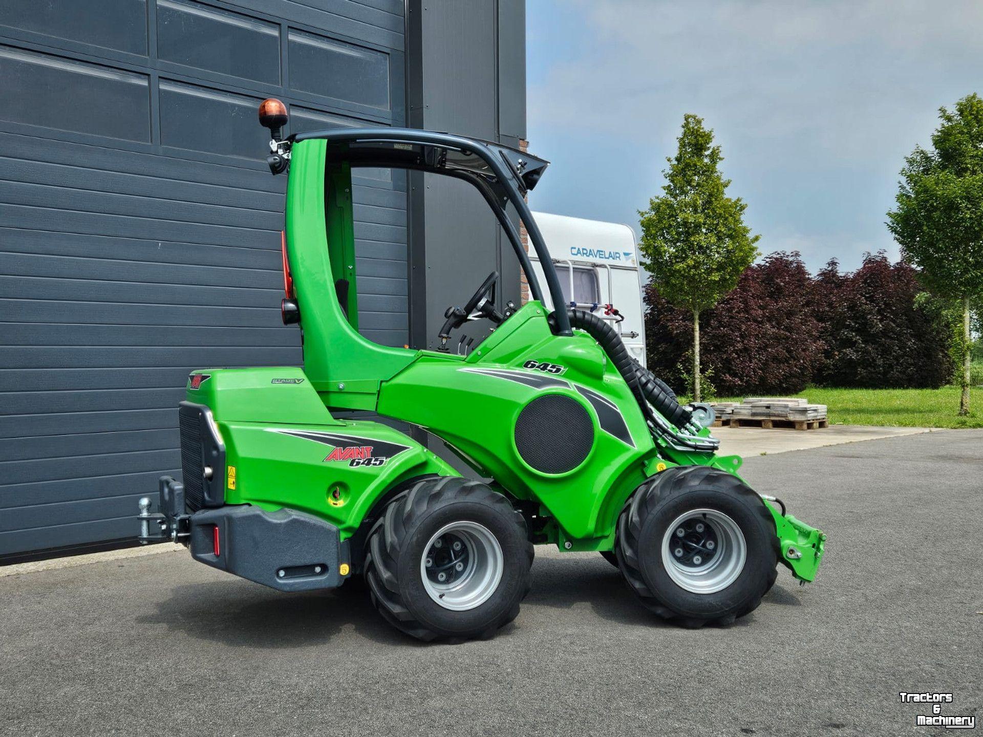 Shovel / Wiellader / Kniklader Avant 645i TDL+ mini-shovel