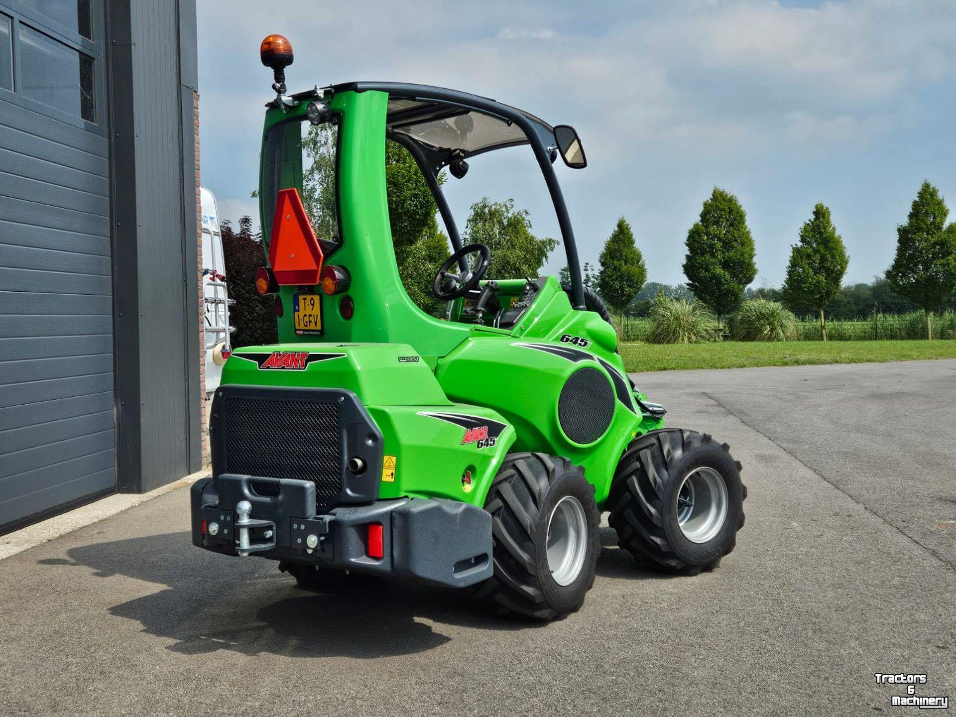 Shovel / Wiellader / Kniklader Avant 645i TDL+ mini-shovel