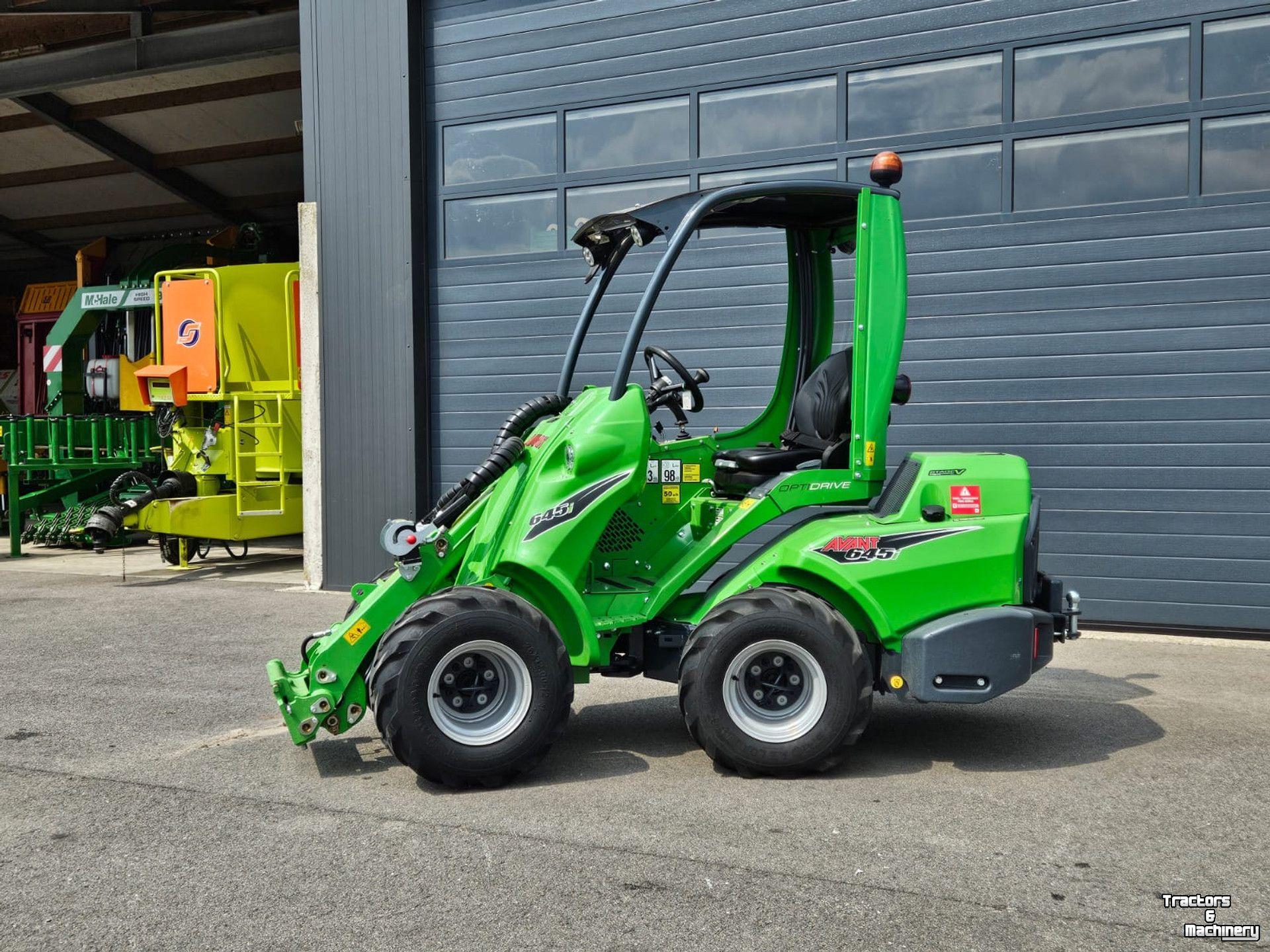 Shovel / Wiellader / Kniklader Avant 645i TDL+ mini-shovel