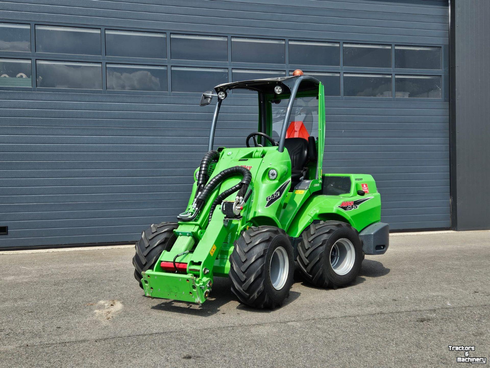 Shovel / Wiellader / Kniklader Avant 645i TDL+ mini-shovel