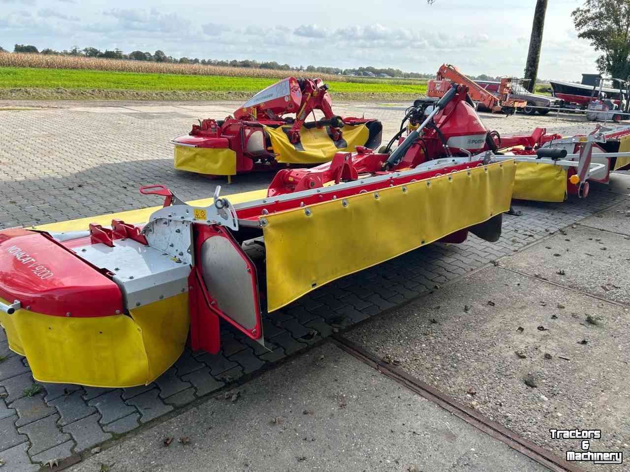 Maaier Pottinger Novacat V 9200 ED + 301 AM ED PRO.  Vlindermaaier. Tipple maaier
