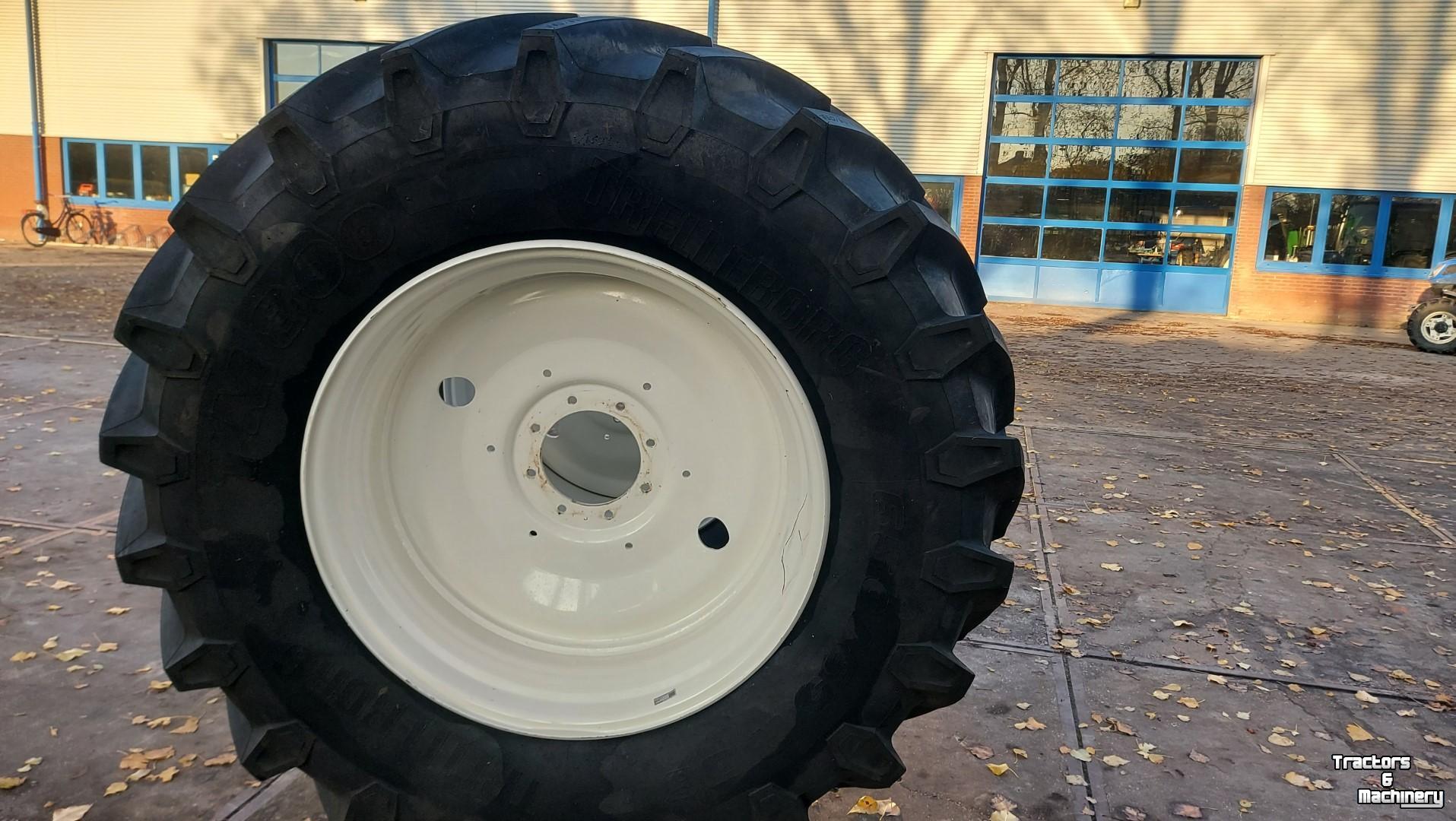 Wielen, Banden, Velgen & Afstandsringen Trelleborg  BANDEN 650/65R38[2]