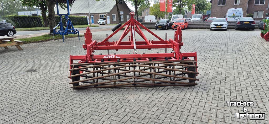 Zaaibed-combinatie / Zaaibedbereider Evers Albino TH-3 Q62