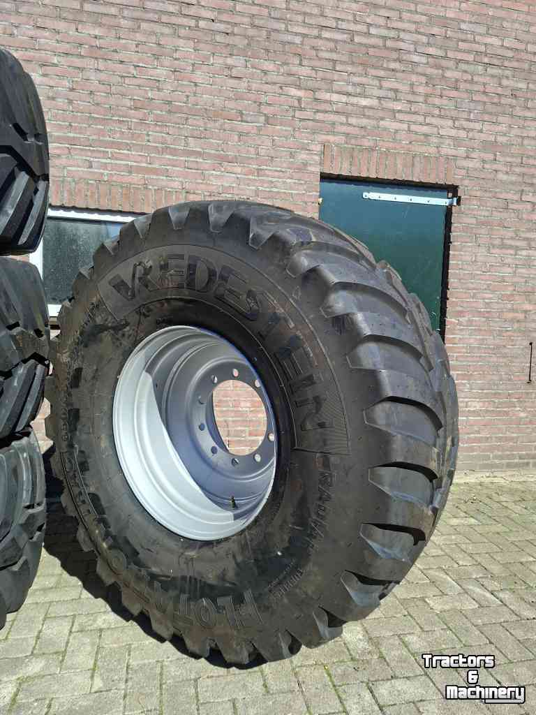Wielen, Banden, Velgen & Afstandsringen Vredestein Nieuwe Vredestein Flotation trac 650/65R26.5 kipper/kieper/dumper banden op velg 650/55R26.5