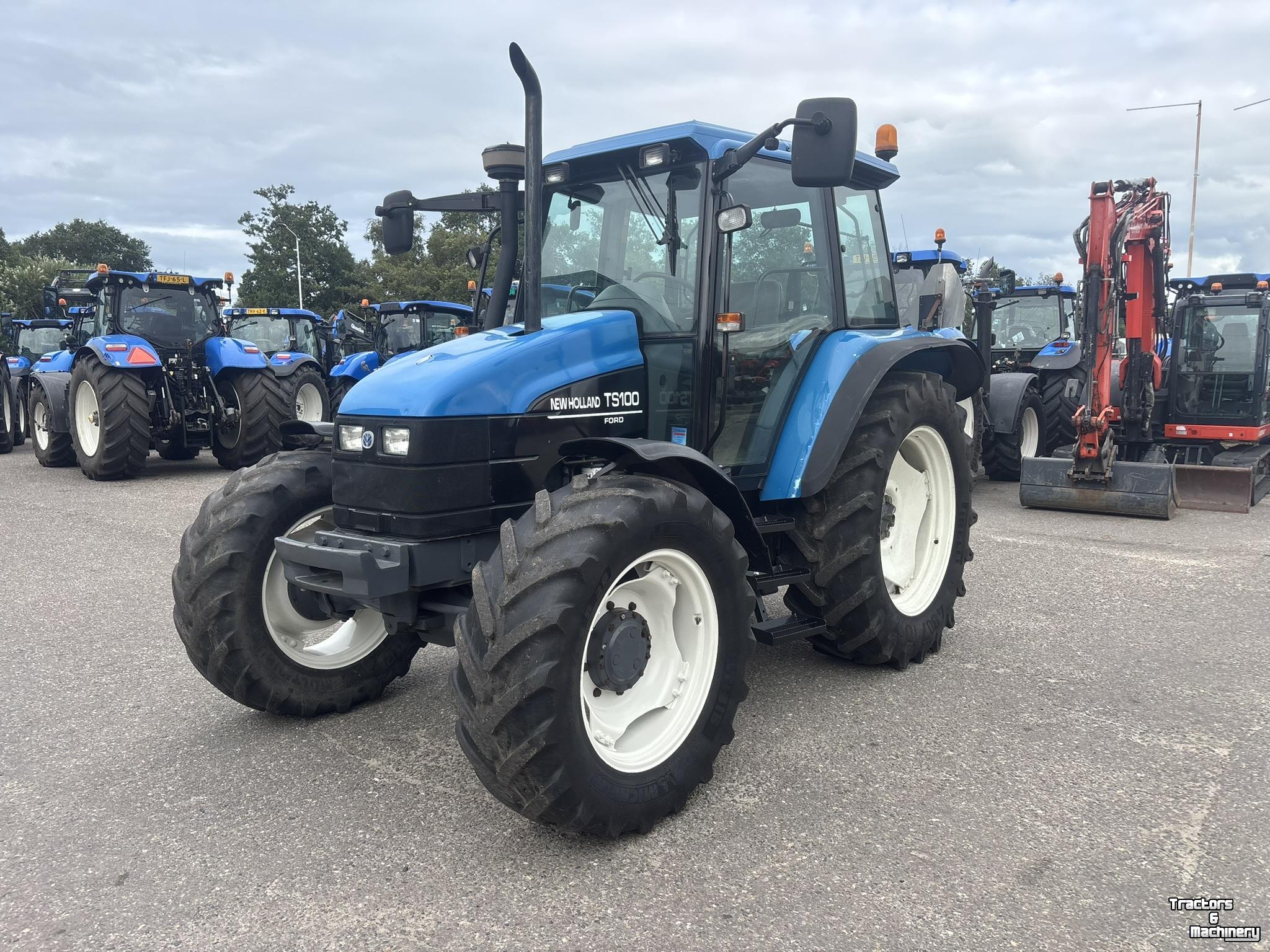 Tractor / Trekker New Holland TS100