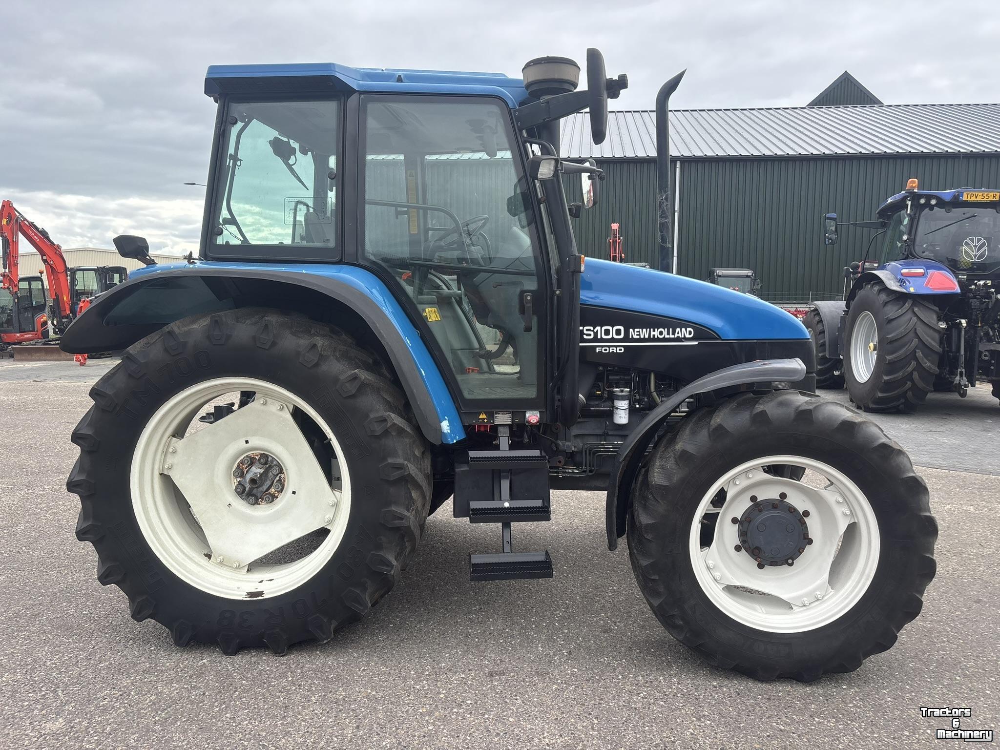 Tractor / Trekker New Holland TS100