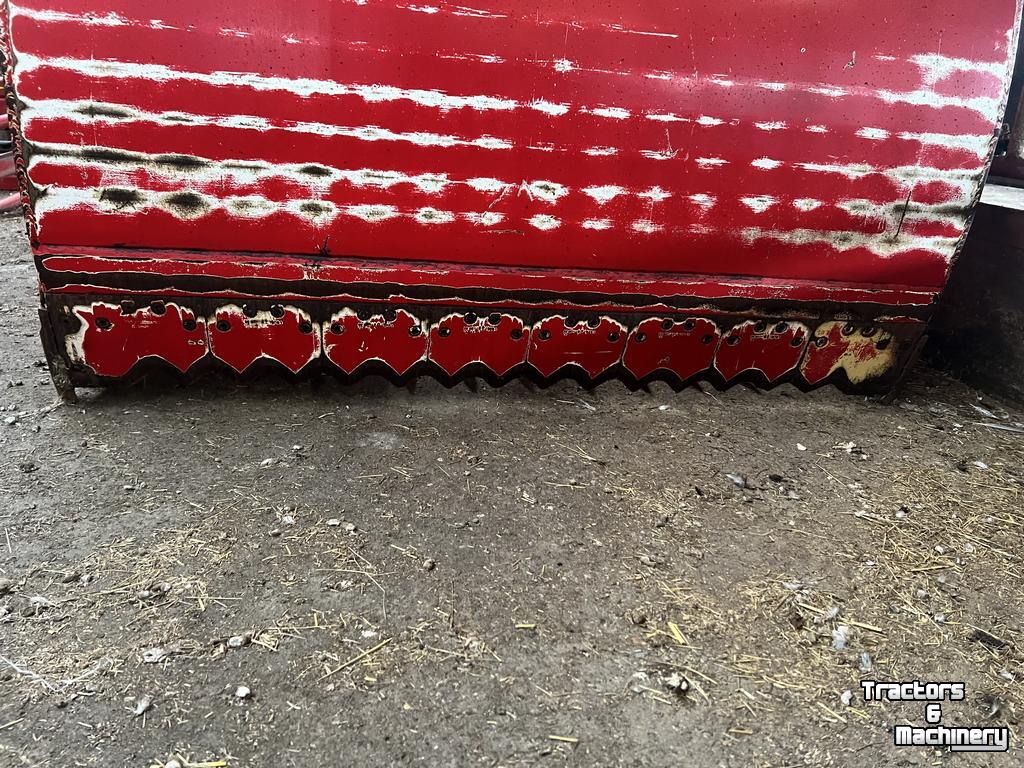 Zelfrijdende Voermengwagen Redrock Type Alligator 180-130