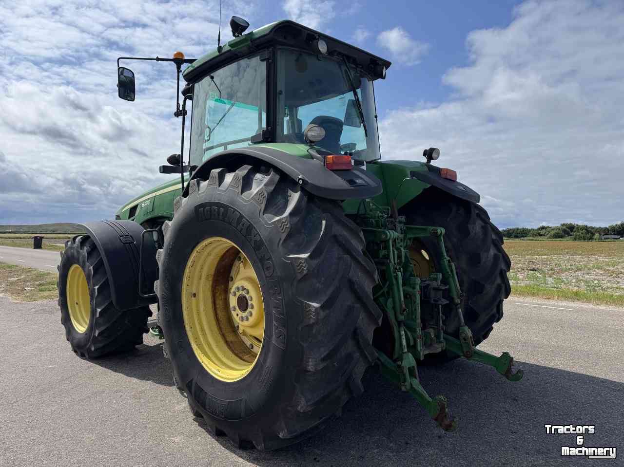 Tractor / Trekker John Deere 8130
