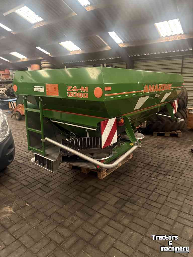 Kunstmeststrooier Amazone Ultra 3000