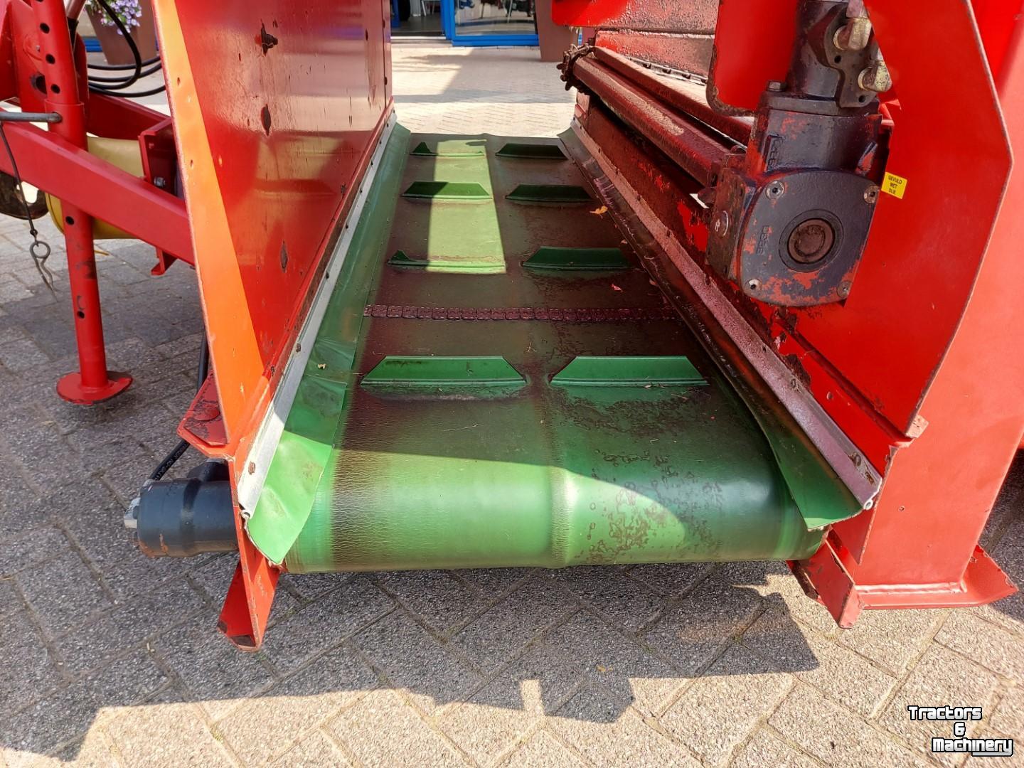 Voeruitkuilbak Trioliet UKW5000