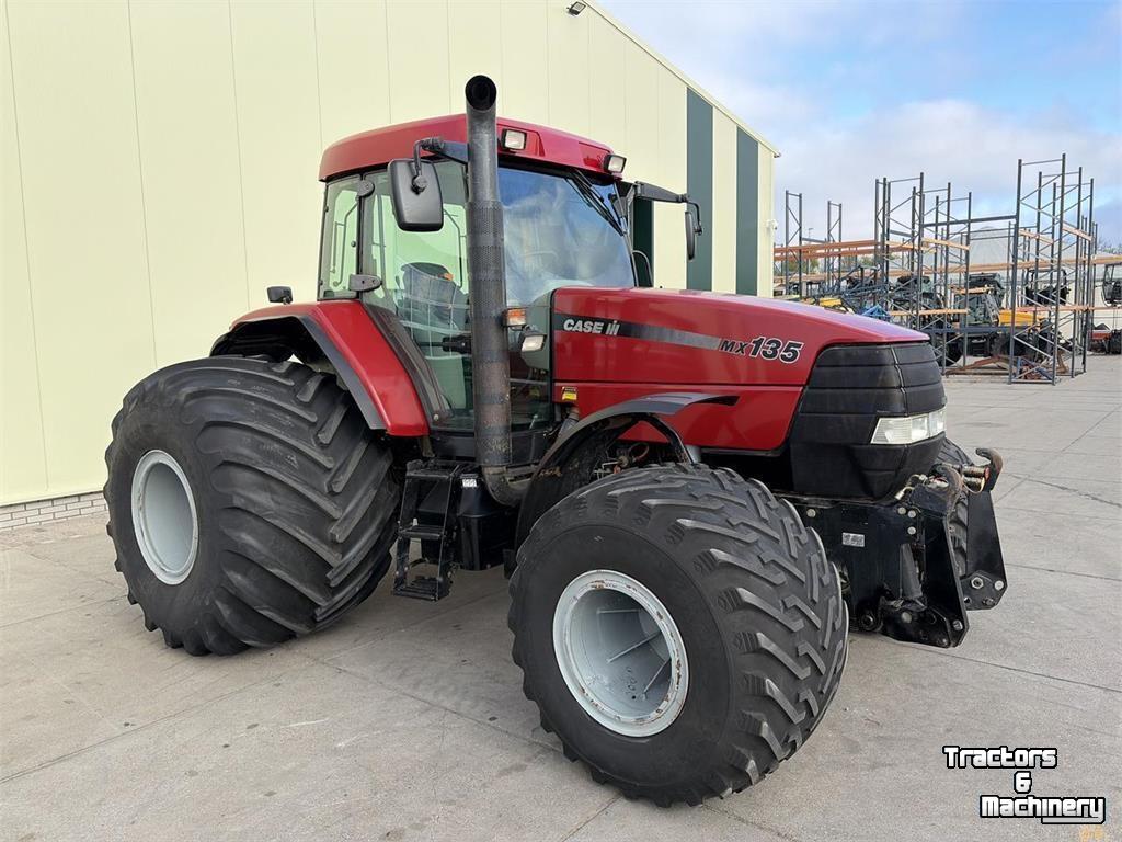 Tractor / Trekker Case-IH MX 135