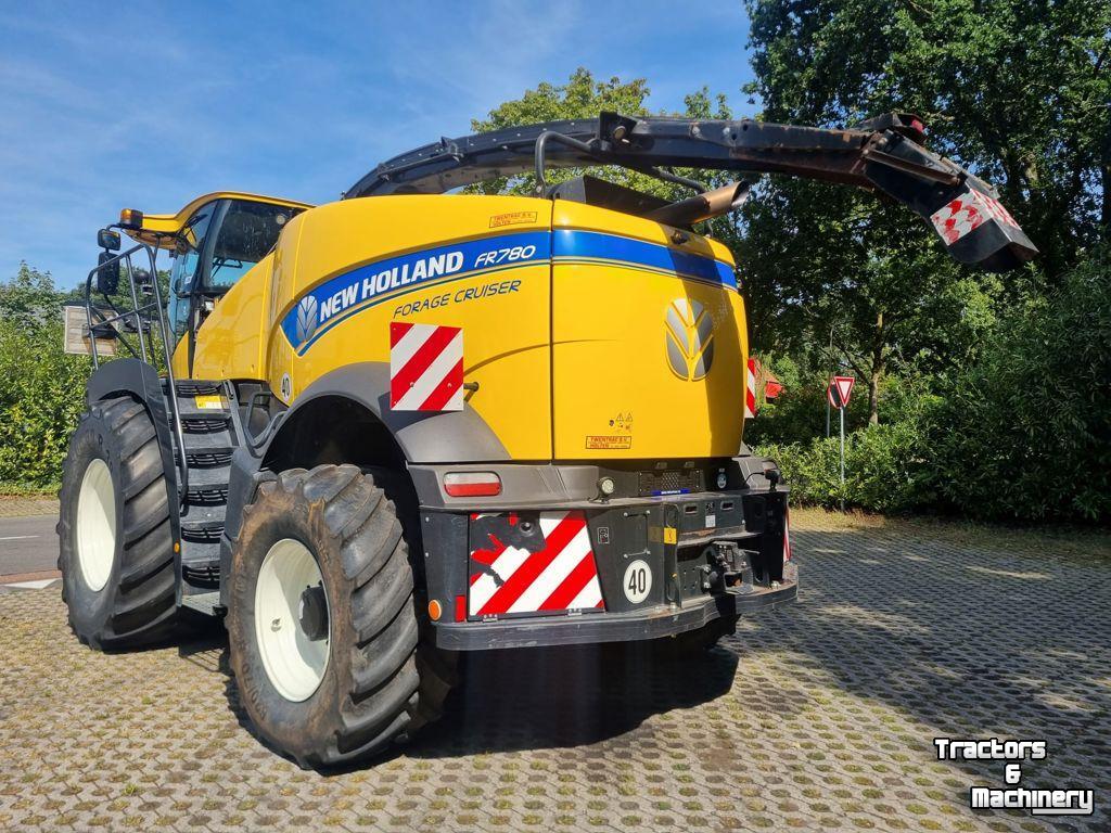 Veldhakselaar New Holland FR 780
