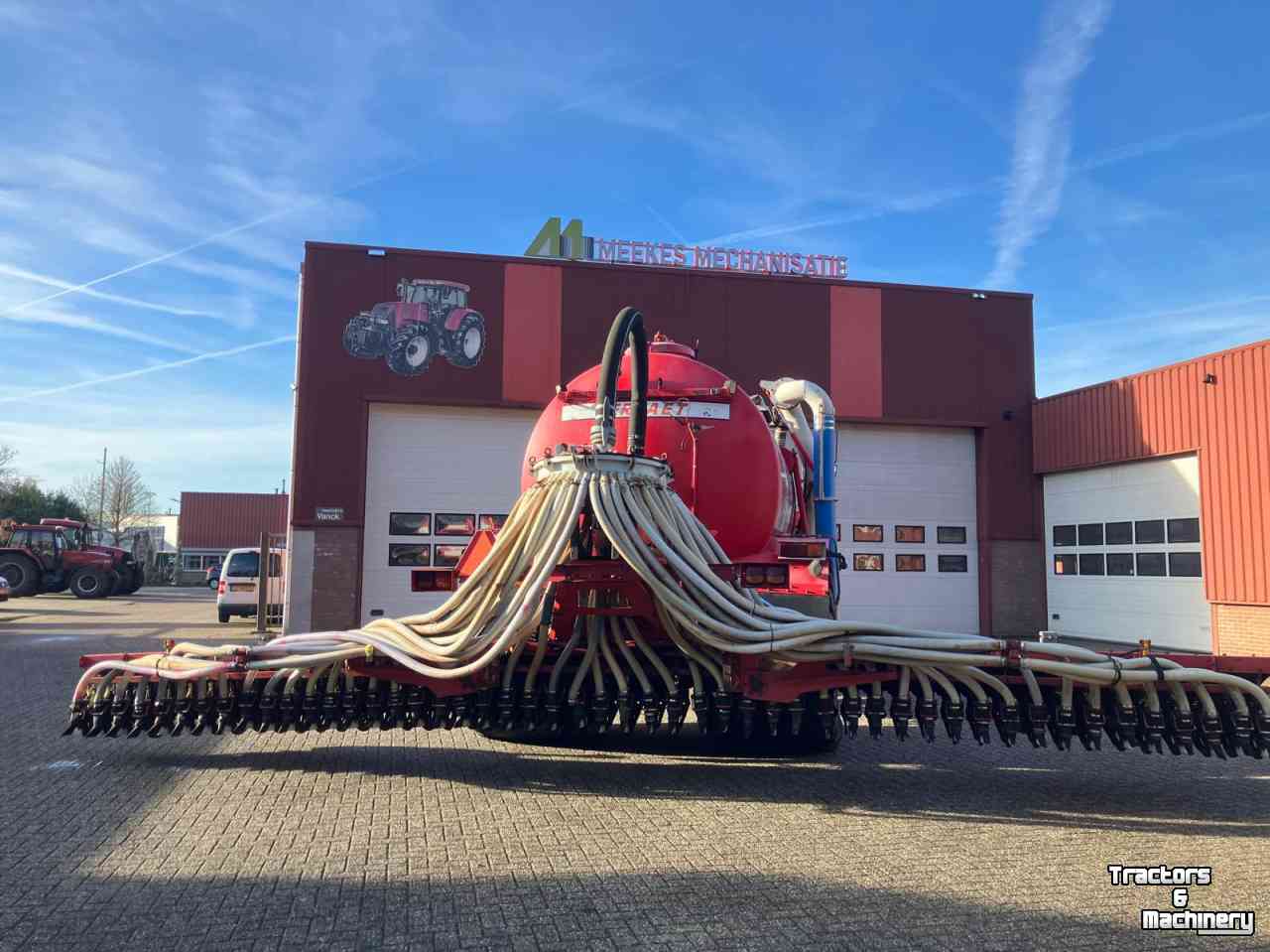 Zelfrijdende mest-trike Vervaet hydrotrike