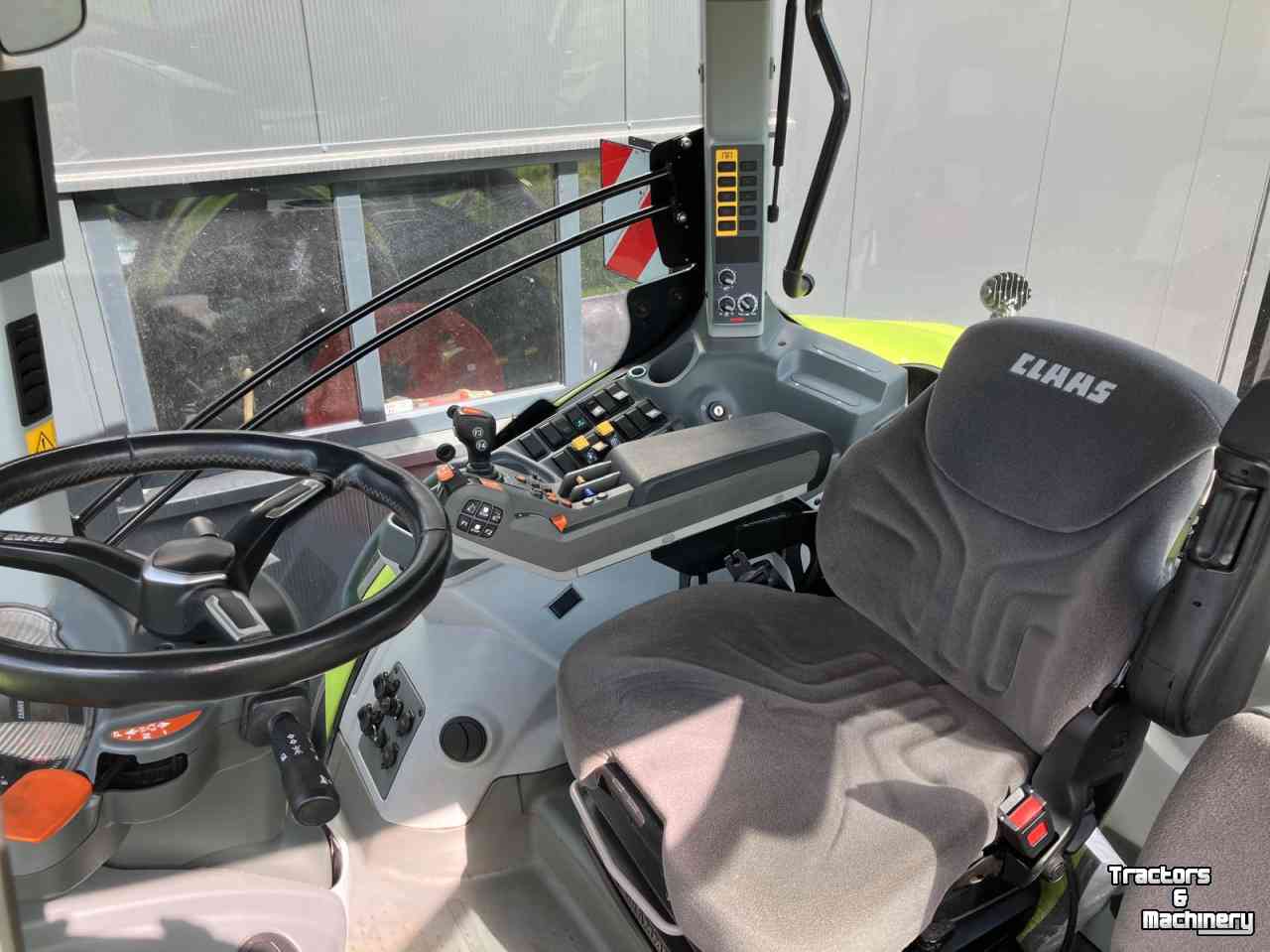 Tractor / Trekker Claas Axion 800 Cis +