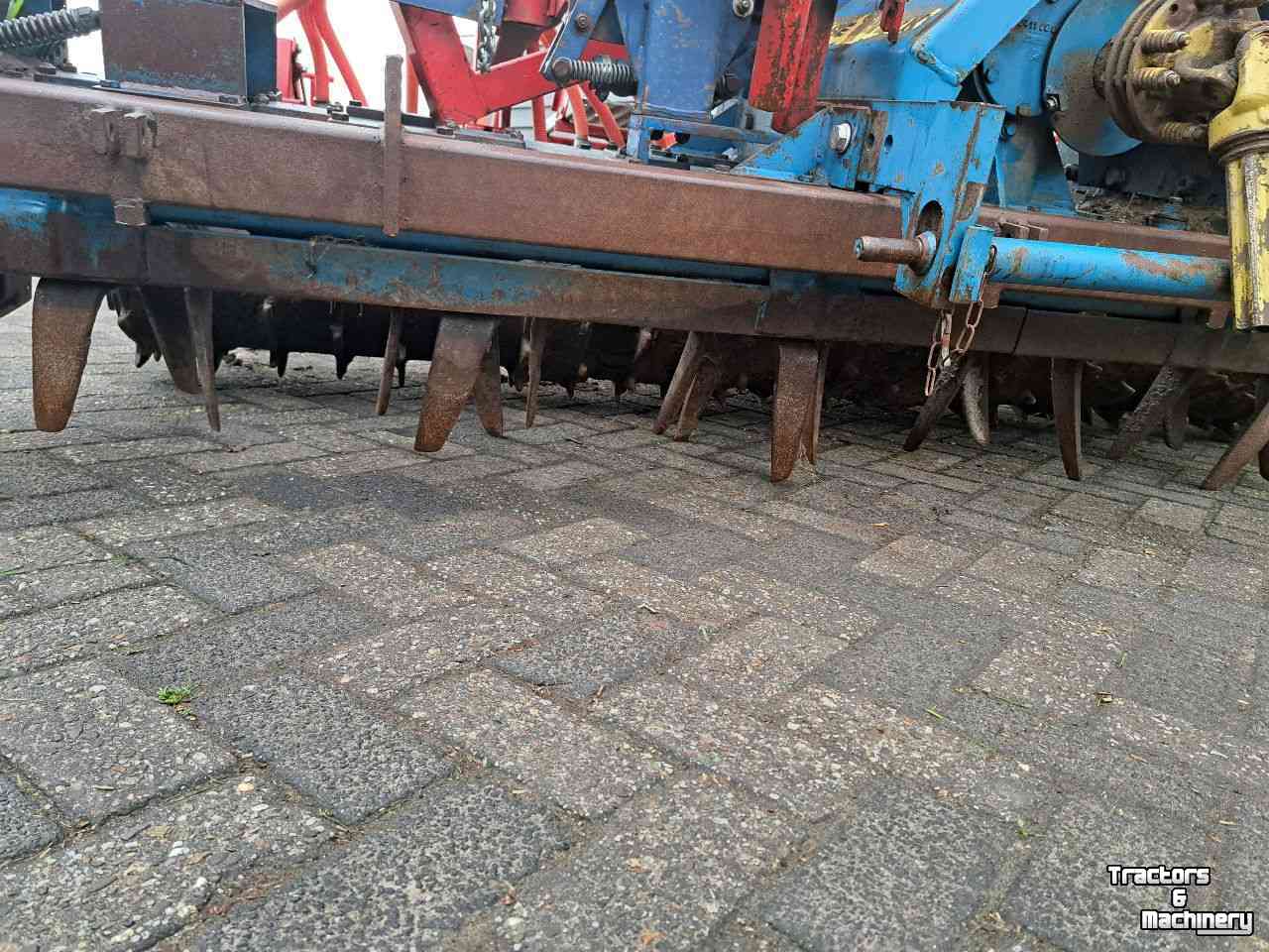 Zaaibed-combinatie / Zaaibedbereider Accord 3 meter zaaimachine
