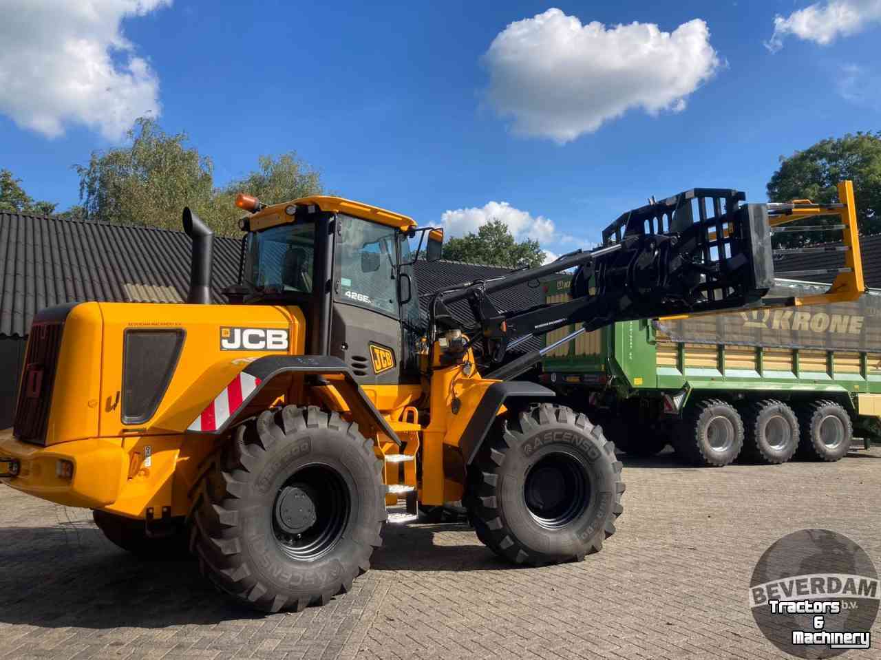 Shovel / Wiellader / Kniklader JCB 426 AGRI HT