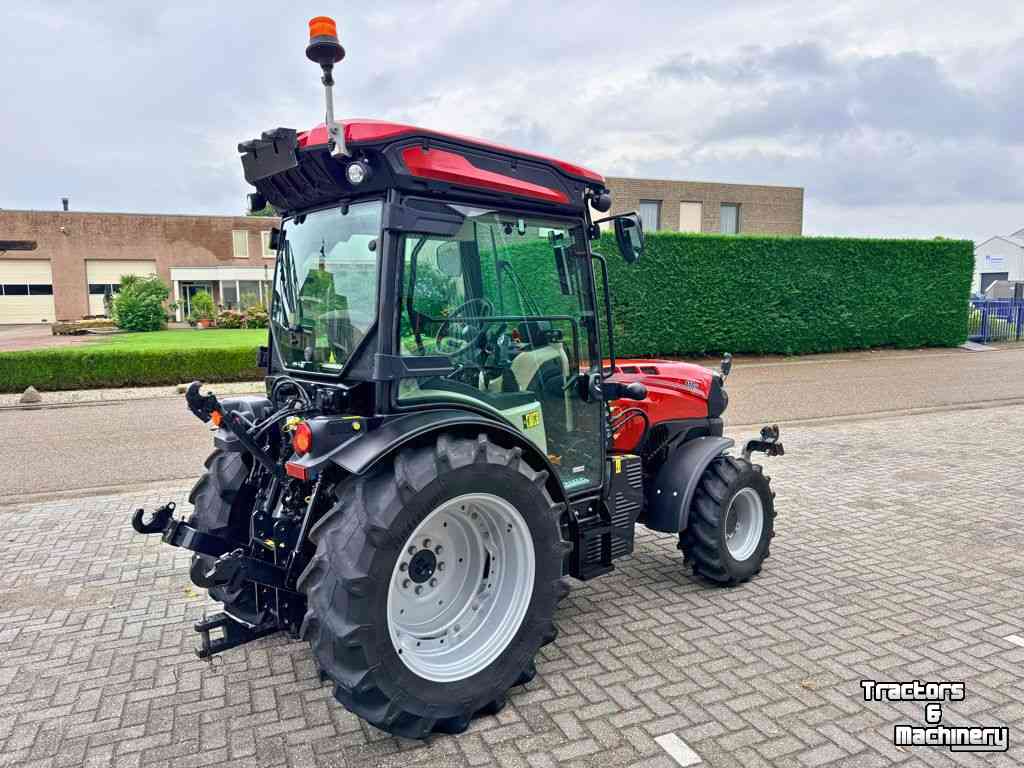 Smalspoor tractor Case Quantum 110N Stage V Cab CAT 4