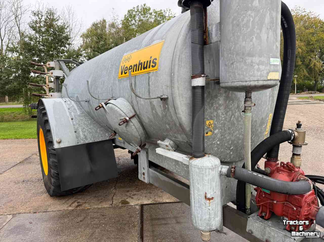 Mesttank Veenhuis Ecovac 8000 giertank + Bouwland injecteur bemester