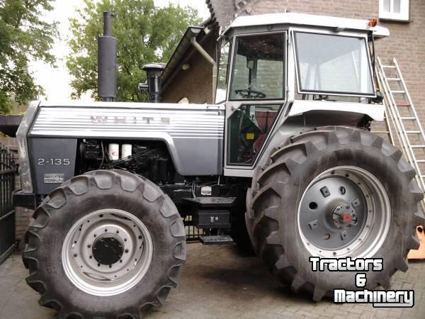 Tractor / Trekker White 2-135