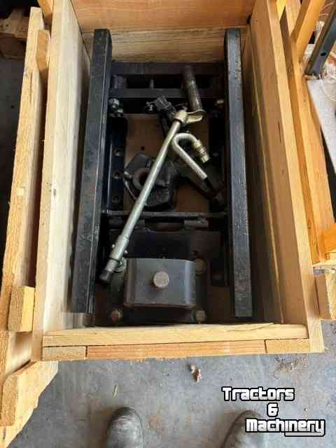 Overige traktoren en toebehoren Deutz-Fahr Diverse types 7200 bak