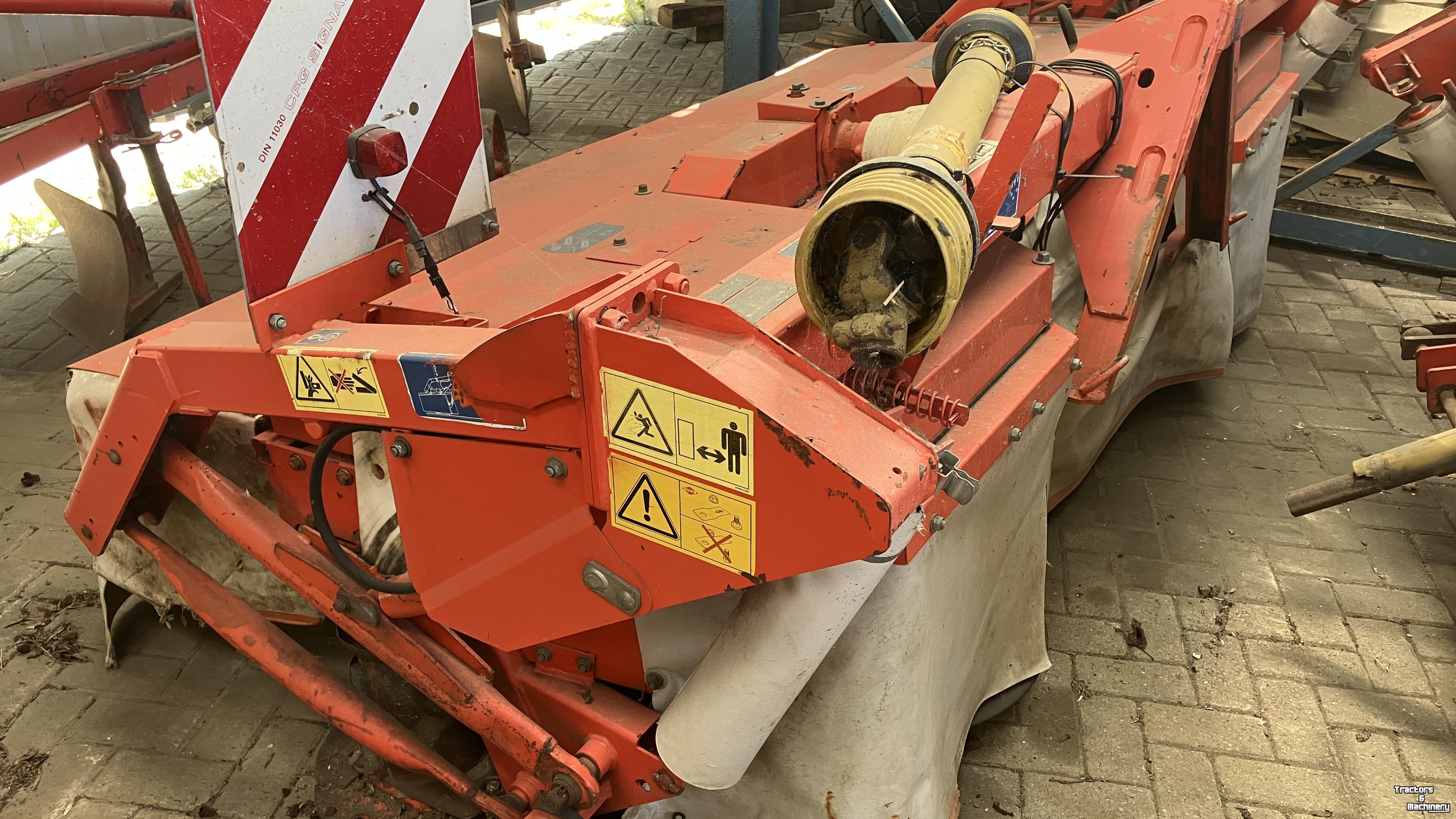 Maaier Kuhn GMD802F