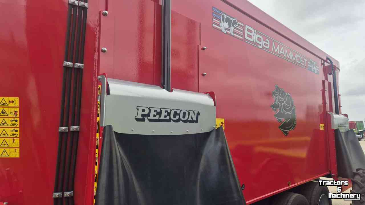 Voermengwagen Vertikaal Peecon Biga 40-230s Mammoet