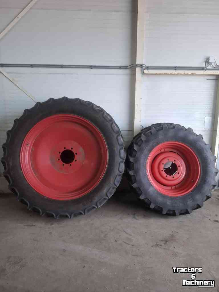 Wielen, Banden, Velgen & Afstandsringen  380/90R46  380/85R30  14.9R46 14.9R30