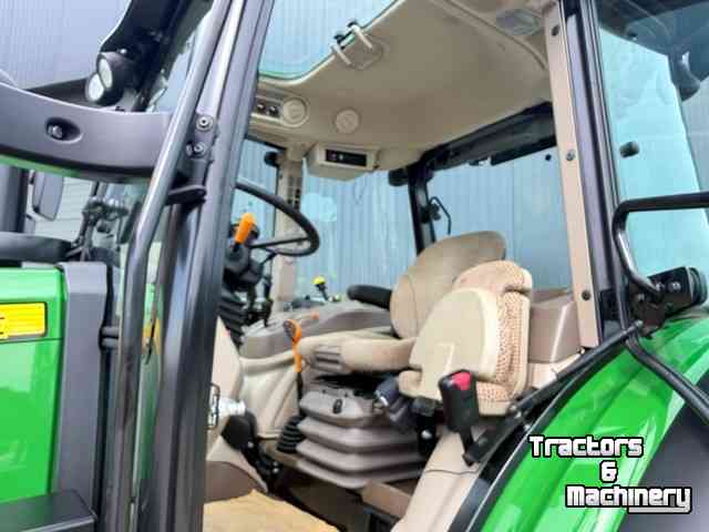 Tractor / Trekker John Deere 5100m