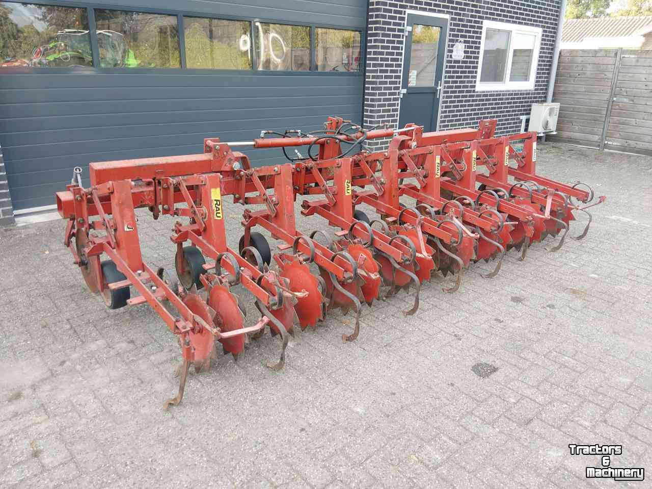 Schoffelmachine / Schoffelbalk Rau Polycrop Schoffelmachine 8 rijen