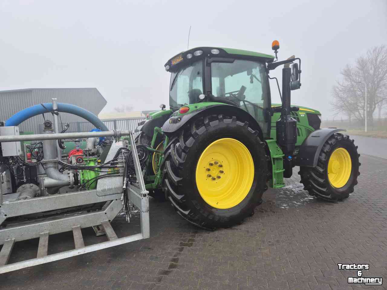 Tractor / Trekker John Deere 6145 R
