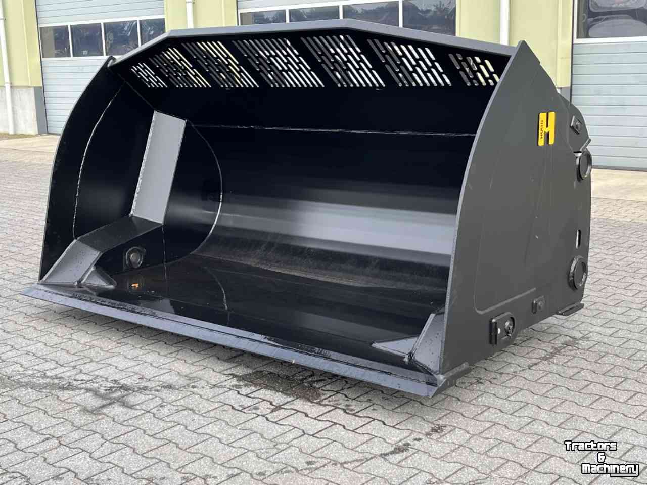 Hoogkipbakken  Hoogkiepbak shovel 4000 ltr