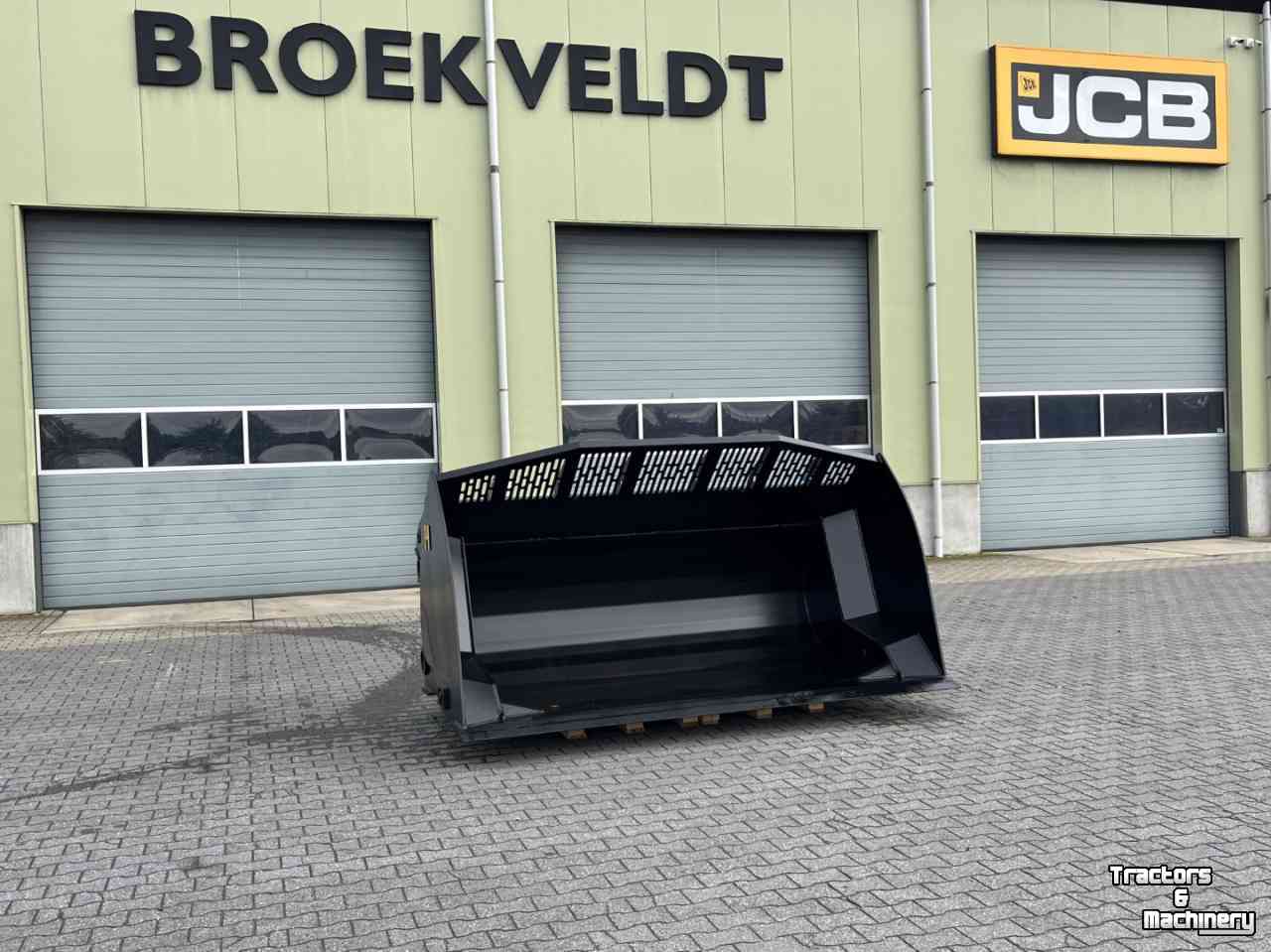 Hoogkipbakken  Hoogkiepbak shovel 4000 ltr