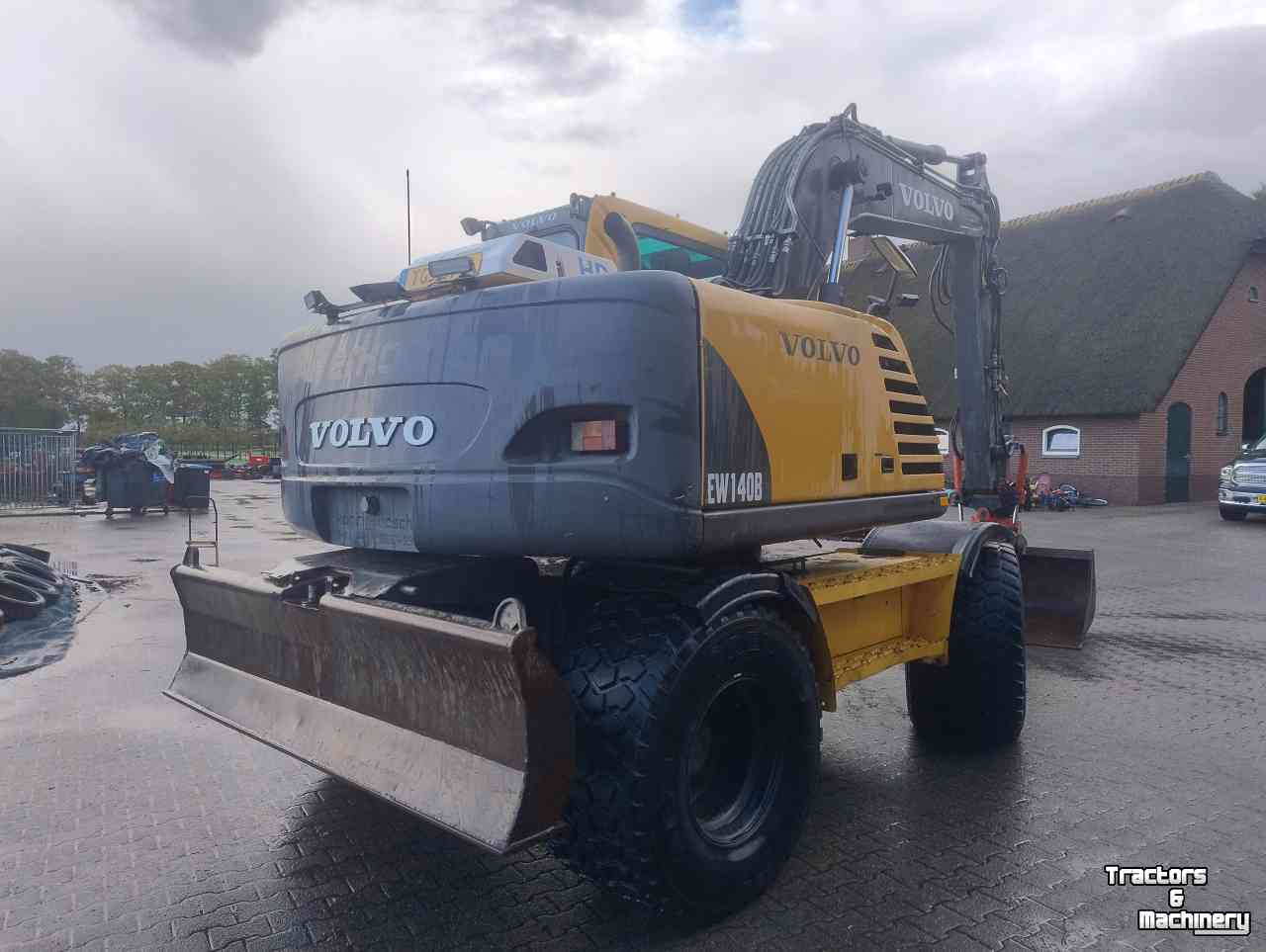 Graafmachine Volvo EW140B