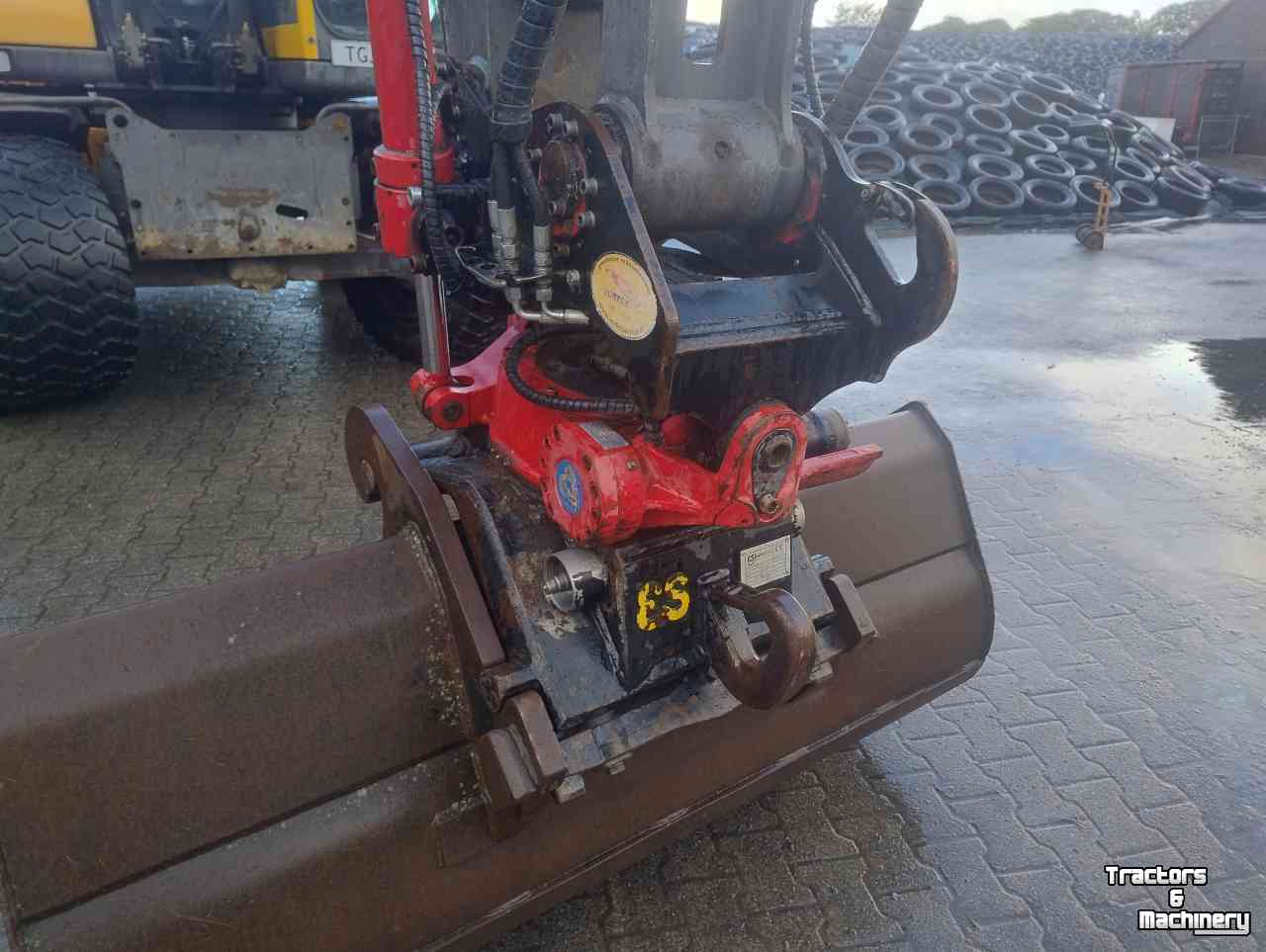 Graafmachine Volvo EW140B
