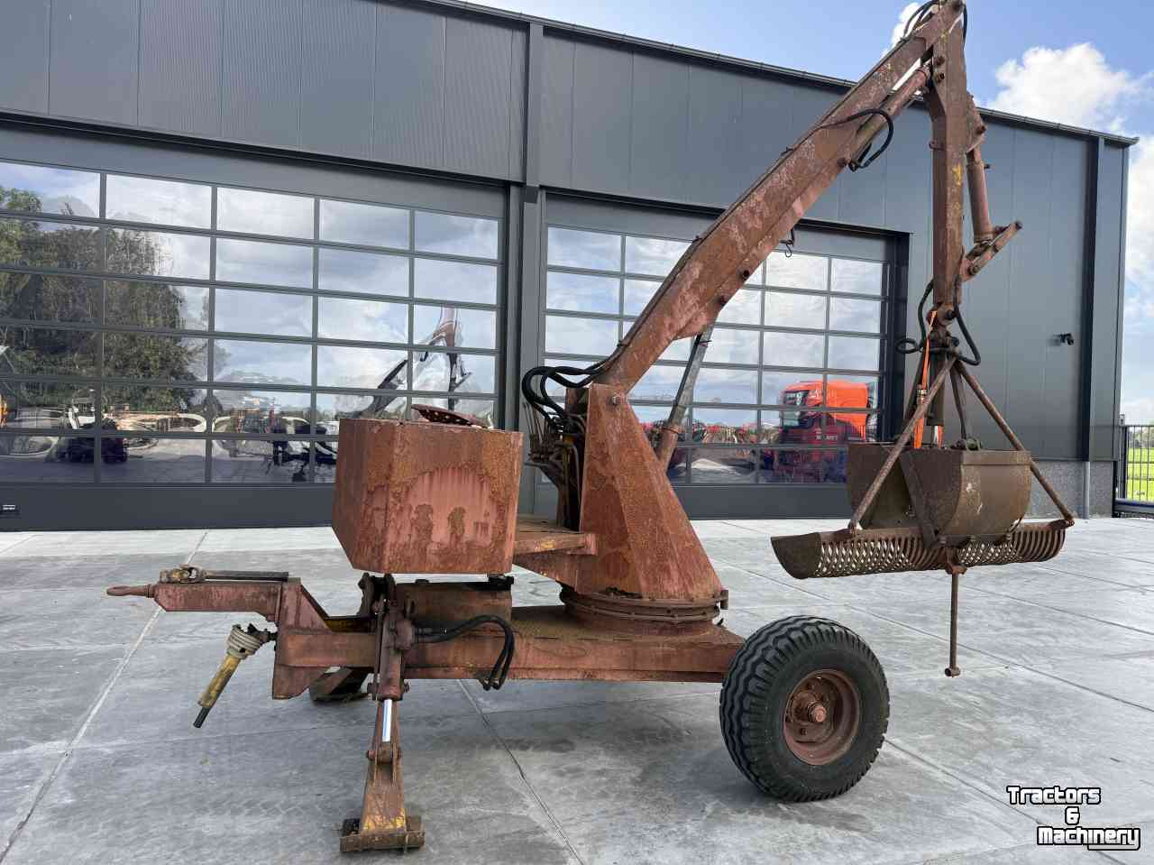 Overige bouwmachines, grondverzetmachines en toebehoren Bazzoli Landbouwkraan , getrokken kraan
