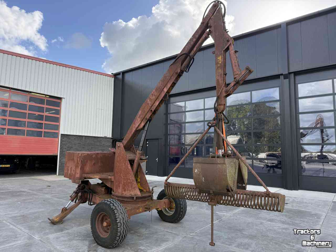 Overige bouwmachines, grondverzetmachines en toebehoren Bazzoli Landbouwkraan , getrokken kraan