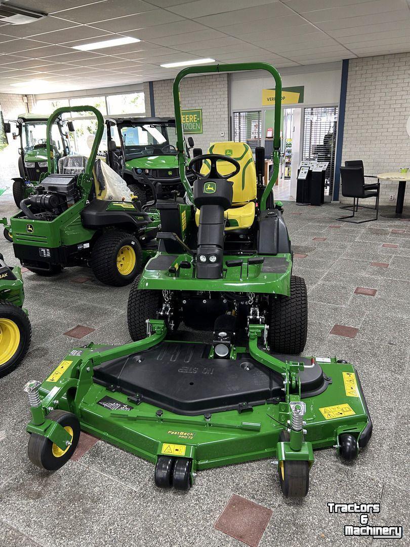 Zitmaaier John Deere 1550