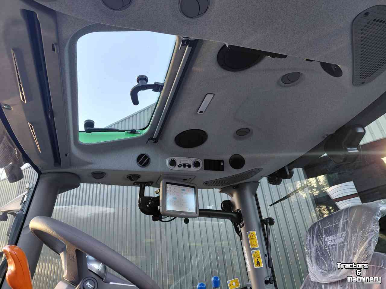 Tractor / Trekker Deutz-Fahr 6135C TTV demo