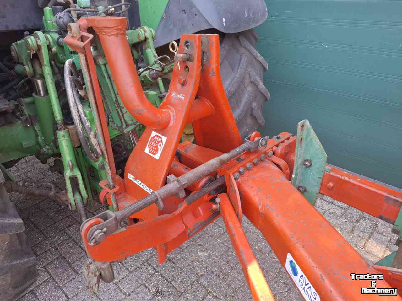 Ploegen Kverneland EG 160 - 3 schaar wentelploeg ploeg steenbeveiliging 2 schaar