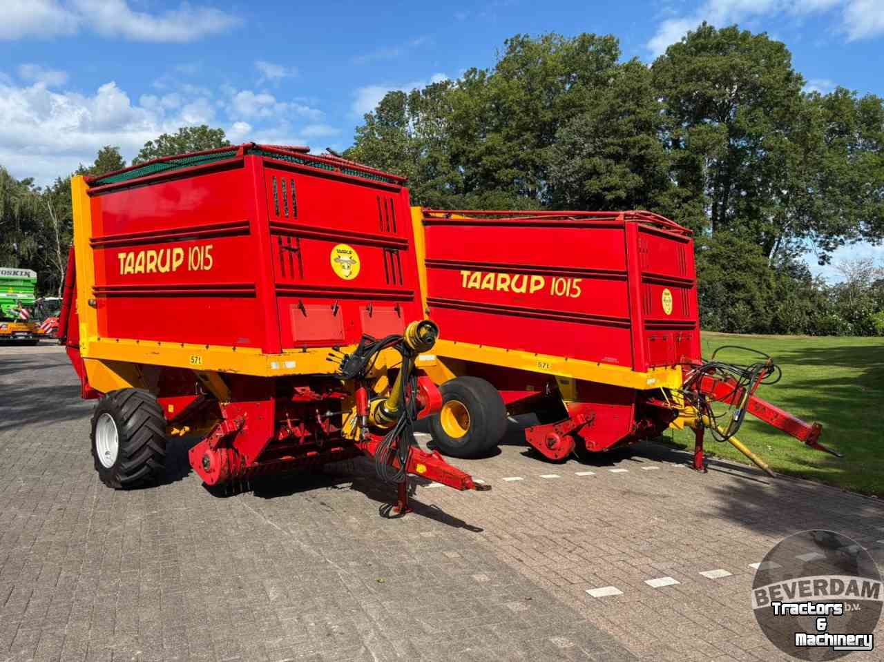 Opraapwagen Taarup 1015