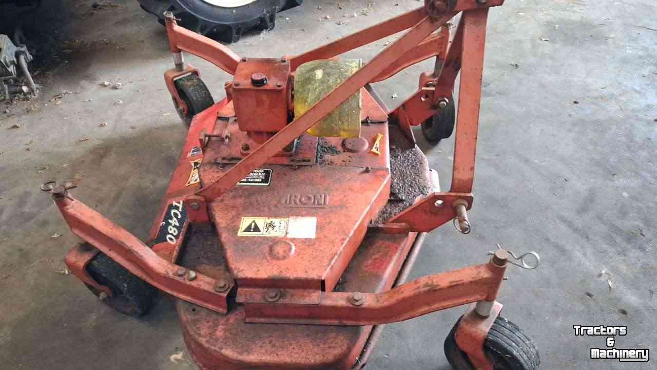 Weidebloter Caroni 125
