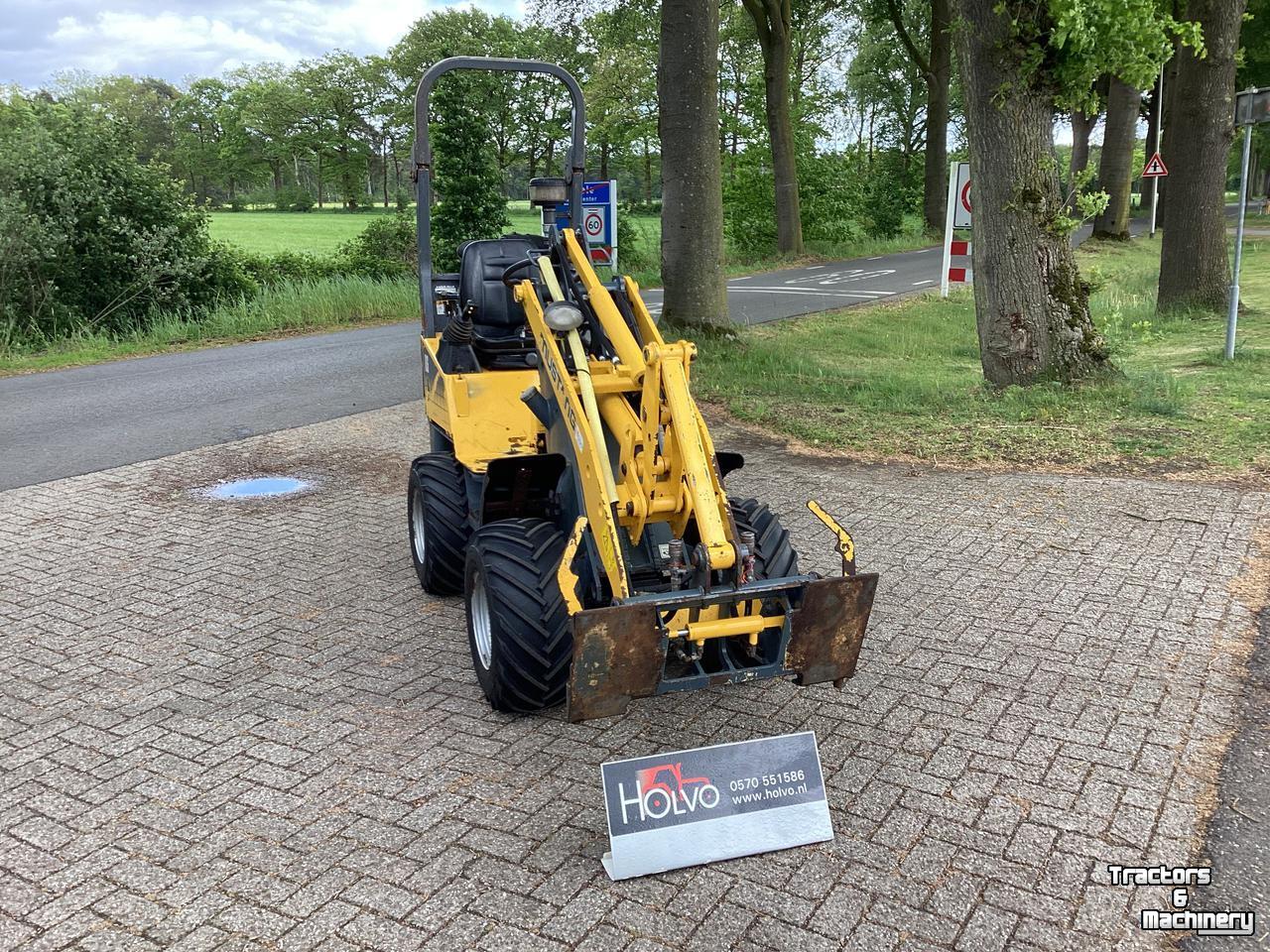 Shovel / Wiellader / Kniklader Mustang AL106